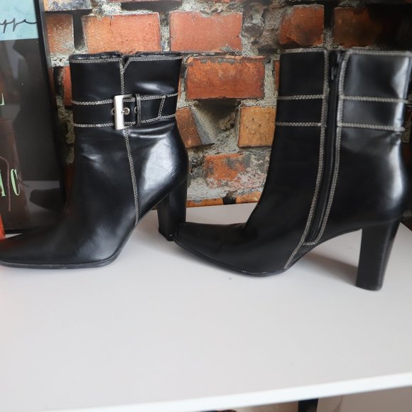 Black Ankle Boots - Picture 1 of 6